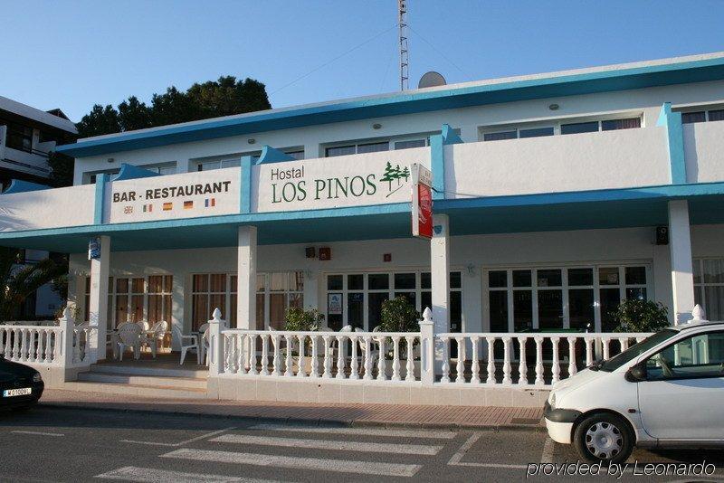 Hostal Los Pinos Es Cana 외부 사진