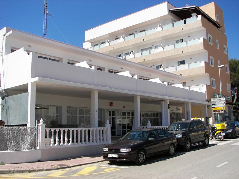 Hostal Los Pinos Es Cana 외부 사진